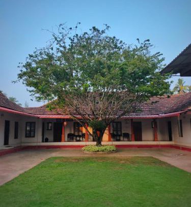 Perumbaikad House | Akkara Homestay
