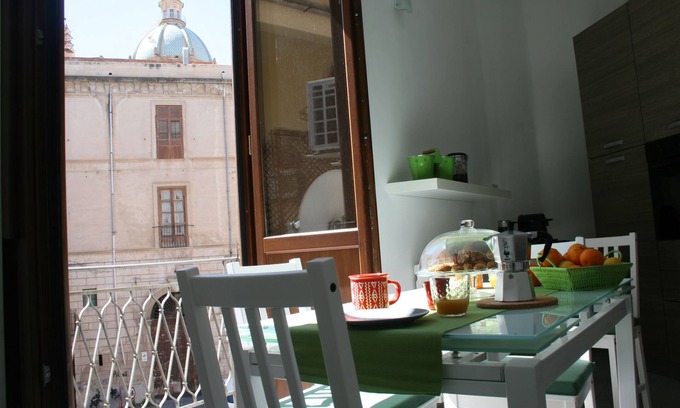 Centro Storico Apartment | AL 124 - House in the heart of Palermo