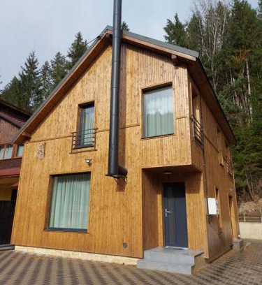 Risca House | ALEXANDER Ski Lake View