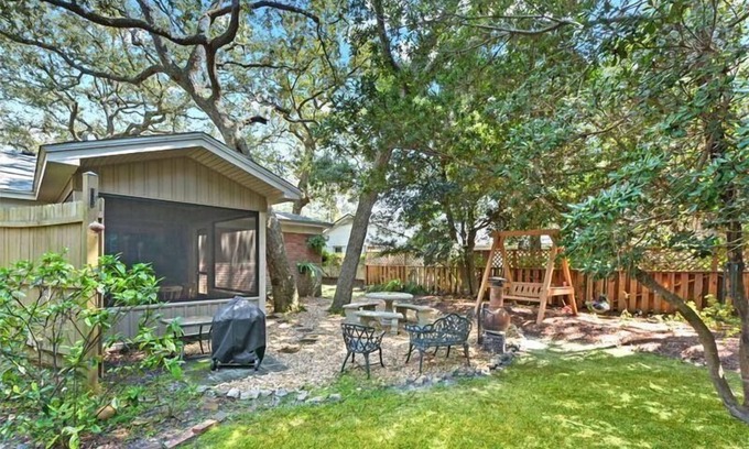 Jekyll Island House | All Wright : 2 BR, 1 BA Duplex in Jekyll Island, Sleeps 4