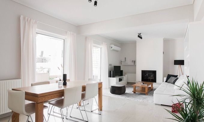 Khalandrion Apartment | Alluring 2BR Apartment in Marousi