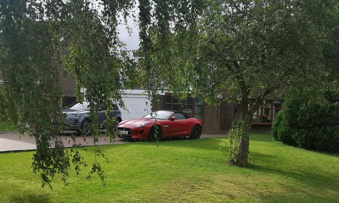 Acton Trussell House | Almost Heaven