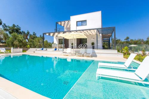 Dafnata Villa | Almyra Villas