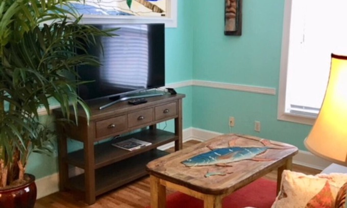 Stuart Hotel | ALOHA SUITE AT OLD COLORADO INN