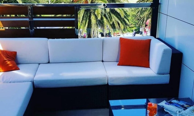 Suances Apartment | Alojamientos Marte: apartment right on the beach