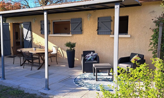 Bregnier-Cordon House | Along the voie verte, quiet country house, ideal for up to 2 people