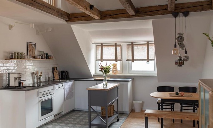 Leider Apartment | Altbau Appartement - klein aber oho