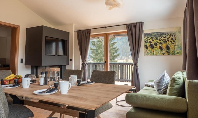 Oberaurach Apartment | Alte Bildhauerei