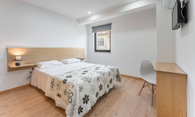 Mangualde Apartment | ALTIDO Inviting unit w/ Gym & Communal pool