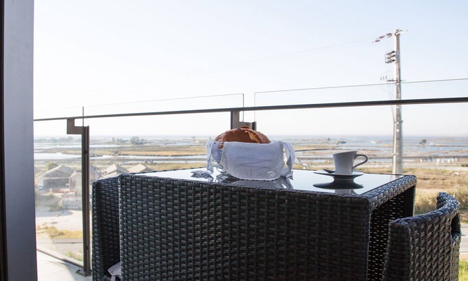 Aveiro Apartment | Alto das Marinhas - view to the estuary of Aveiro