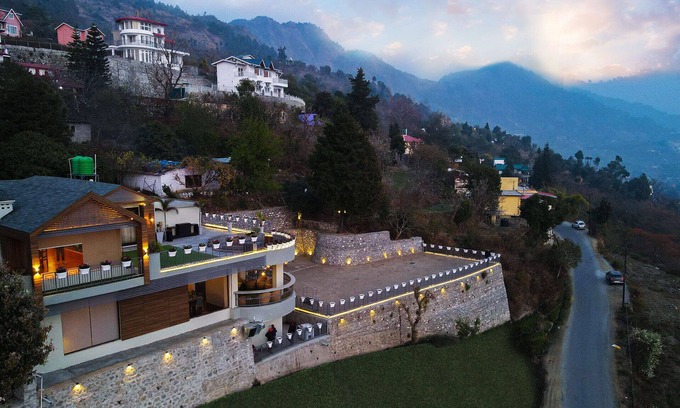 Bhimtal Villa | Amã Stays & Trails Whispering Pines, Bhimtal