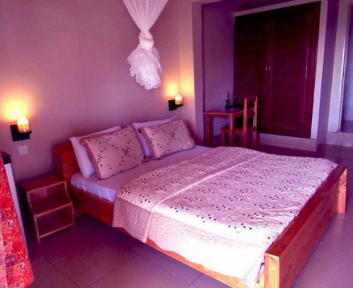 Southern Province Bed & Breakfast | Amahumbezi stay as your Home