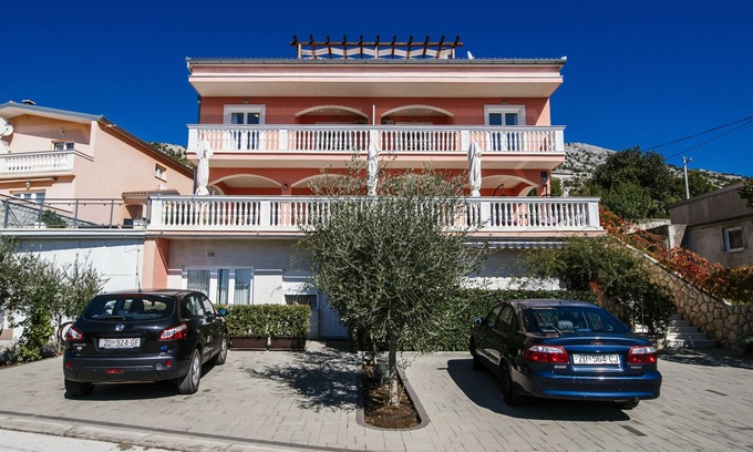 Starigrad Apartment | Amari Apartments