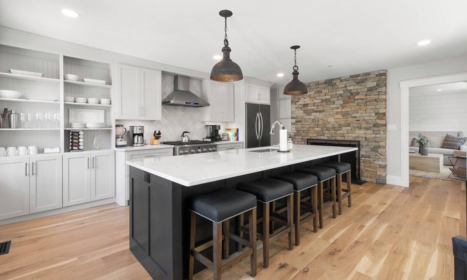 Andover Apartment | Amazing 3 Bedroom 3 Bath, Fully Renovated, Central Andover Location