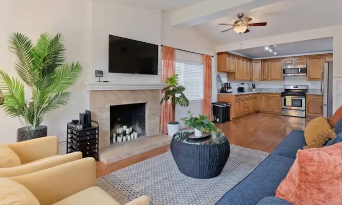 Serra Mesa House | Amazing 3d/2ba Home, Close to All SD Has to Offer!