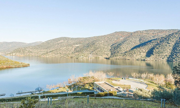 Freixo de Espada a Cinta Apartment | Amazing apartment in Freixo de espada c