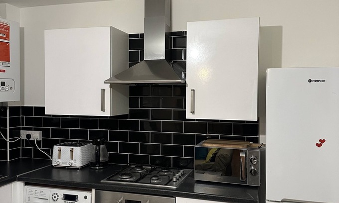 Hoe Street Apartment | Amazing Dream one bedroom apartment