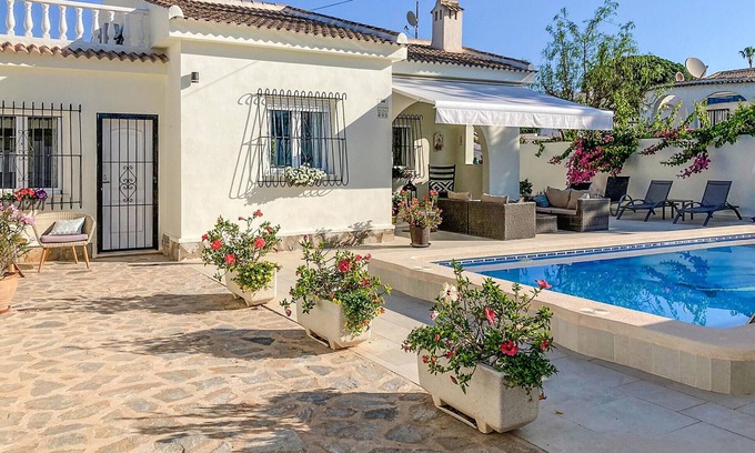 El Chaparral House | Amazing home in El Chaparral with WiFi