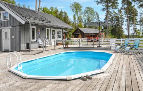 Hammaro House | Amazing Home In Hammarö With Lake View