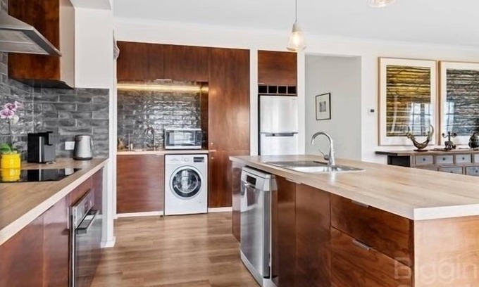 Clunes Cottage | Amazing views over iconic Mount Beckworth.