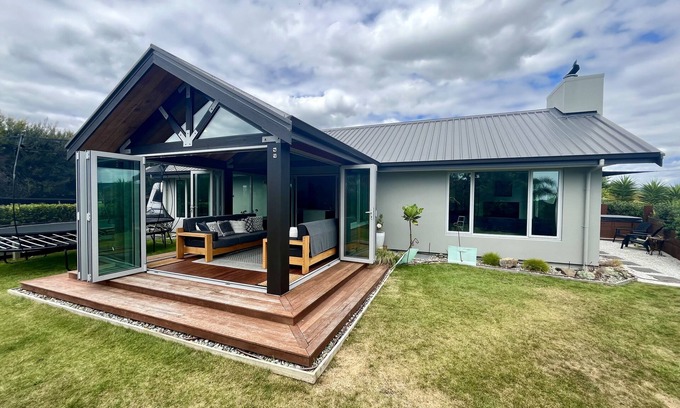 Redwood Valley House | Ambience in Appleby