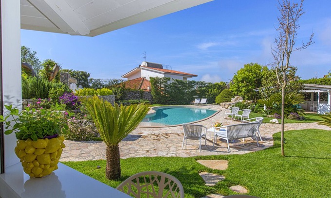 Sant'Agata sui Due Golfi Villa | AMORE RENTALS - Resort Ravenna - The Villa with Private Swimming Pool, Hot Tub, Ideal for Events