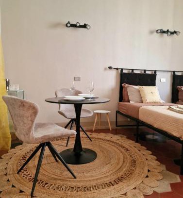 Ghisolfa House | Ampia stanza con bagno privato e zona pranzo