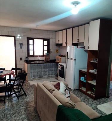 Praia de Leste Apartment | Amplo apartamento próximo ao mar, Praia de Leste