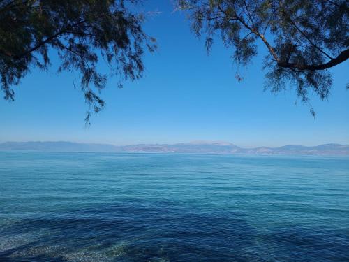 Kiato Apartment | An Oasis By The Beach