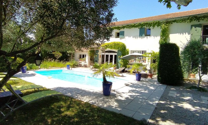 Cabannes Cottage | An Old Mas in Provence, Sun and Swimming Pool