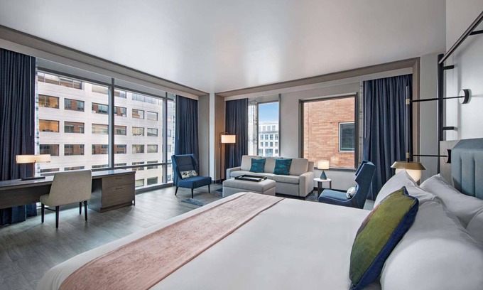 North Capitol Street Hotel | An Undeniable Jewel in Downtown DC! Contemporary & Spacious Suite with City View