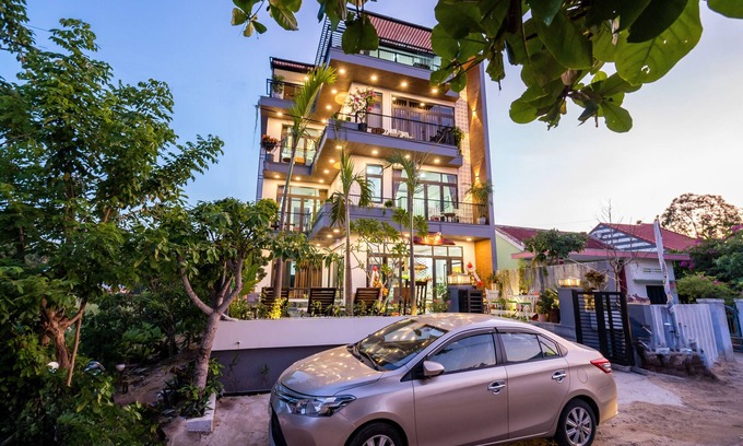 Cam Ha Villa | Ancient River Villa with outdoor swimming pool