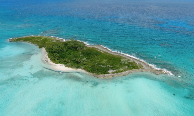 Rolle Town Hotel | Andros Beach Club