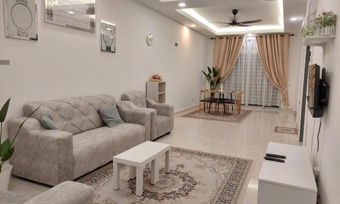 Nilai House | Anis Homestay Nilai