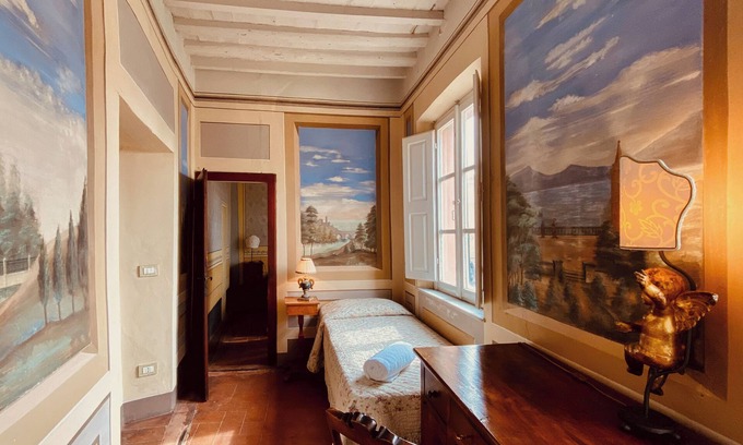 Palaia House | Antica Dimora Leones