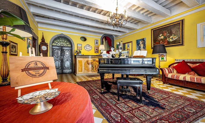 Montecarlo House | Antica Dimora Patrizia