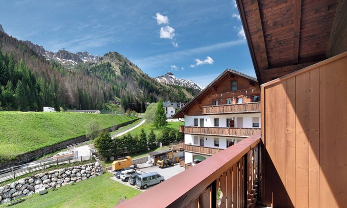 Arabba Apartment | Apartment 'Cesa Portados Gabi 1' with Mountain View, Shared Garden and Wi-Fi