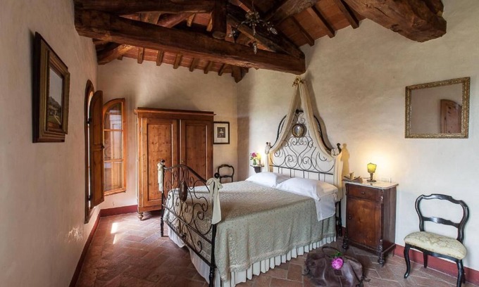 Sesto Fiorentino Apartment | Apartment with pool in the countryside 20 minutes from Florence