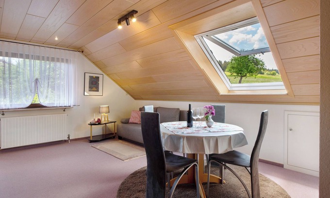 Sallneck Apartment | Apartment 'Ferienwohnung Gempp' with Mountain View, Shared Terrace and Wi-Fi