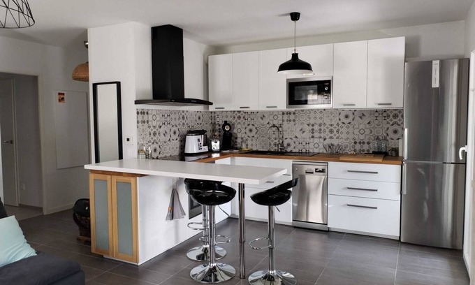 Behobie Apartment | Apart. 3 rooms, 30 m2 terrace, 1.5 km from Saint Jean de Luz, close to everything!