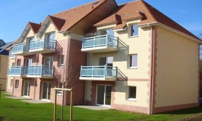 Houlgate Apartment | Apart. 3 rooms 53 m2 in Houlgate: high-end services, balcony + tennis.