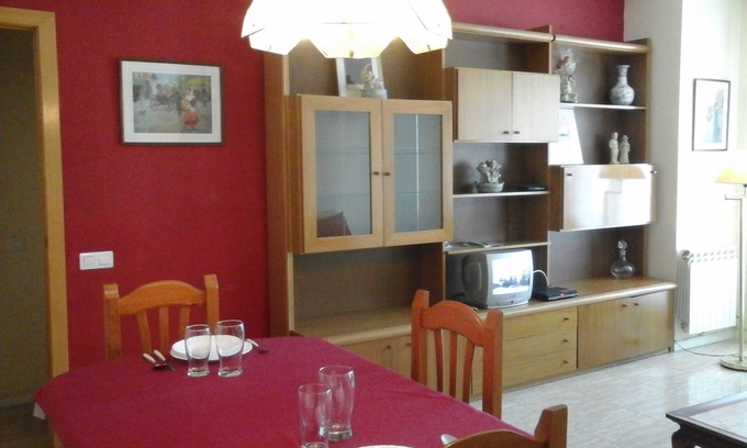 El Port Apartment | Apartment Fira HUTB-014228