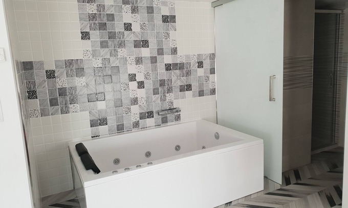 Carboneras de Guadazaon Apartment | Apartamento Aogedor con Jacuzzi Para Disfrutar con tu Pareja