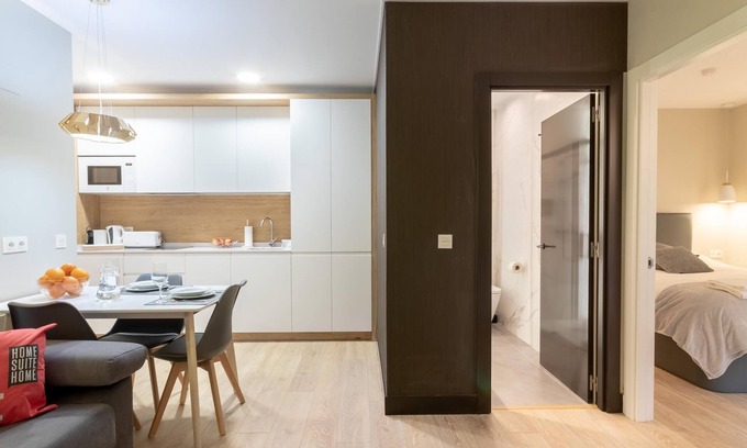 Castanos Apartment | APARTAMENTO 5 by HiBilbao