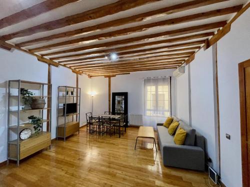 Embajadores Apartment | Apartamento con encanto junto a la Plaza Mayor