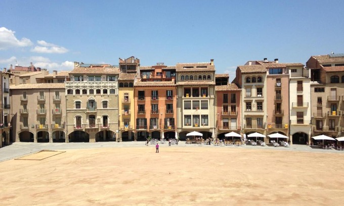 Vic Apartment | Apartaments Vicus 1 con vistas a la Plaza Mayor de Vic