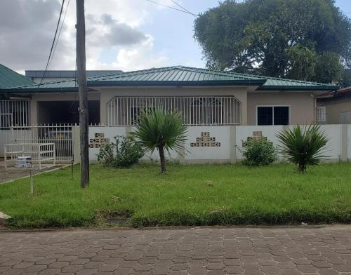 Paramaribo House | Apartement Graniet