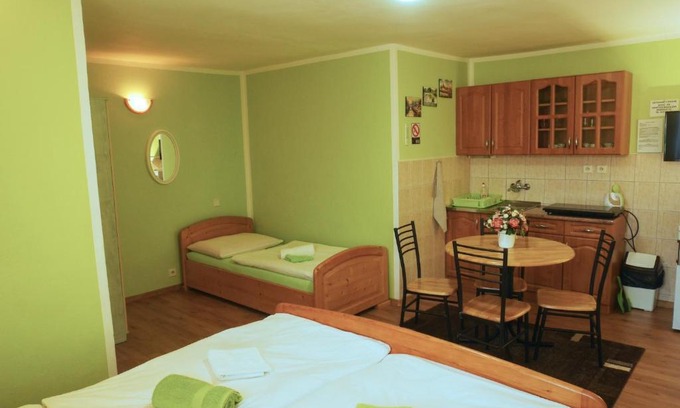 Besenova Apartment | Apartmán pri zámočku