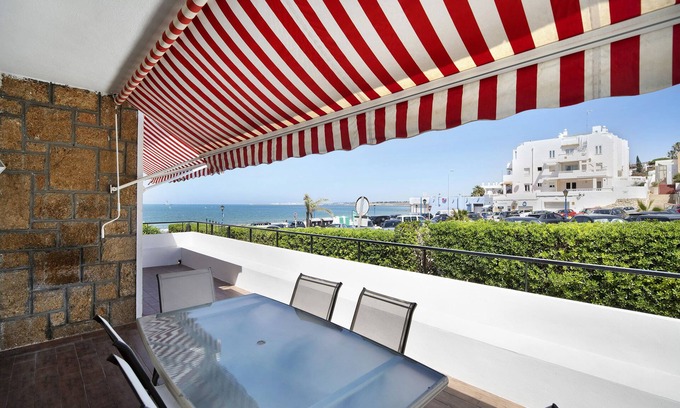 El Puerto de Santa Maria Apartment | Apartment 'Primera Línea Con Vistas Al Mar' with Private Terrace and Air Conditioning