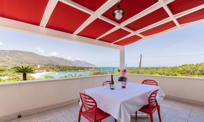 Scopello Apartment | Apartment 'Casa Verde' with Sea View, Terrace & Wi-Fi